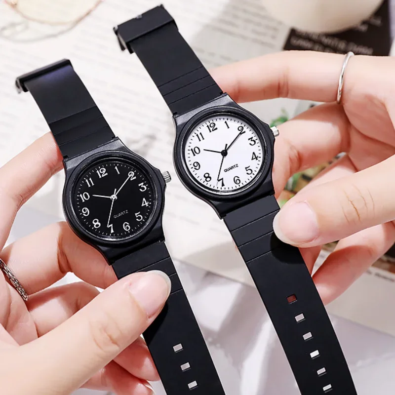 Orologio al quarzo di marca se - Luxury Watch With Rubber Strap recensione e prezzo